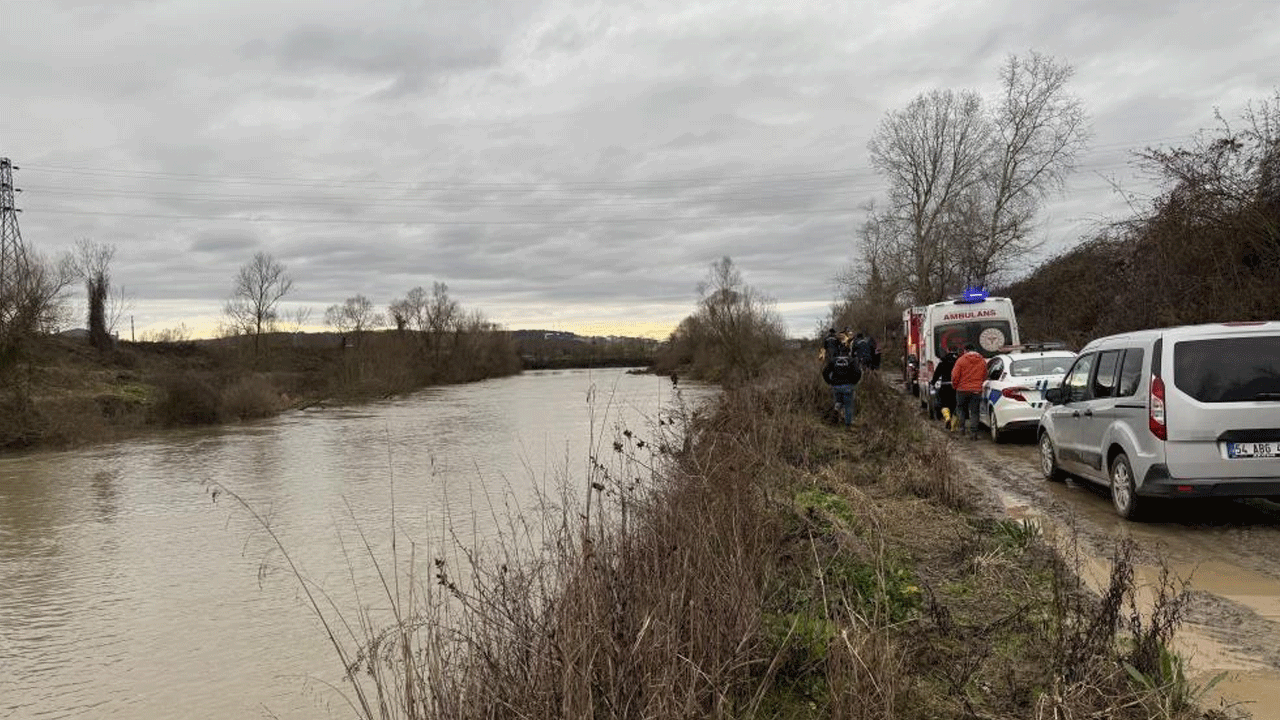 Sakarya Nehri'nde kan donduran olay