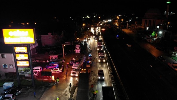 Foto - Sakarya'da katliam gibi kaza! Ortalık savaş alanına döndü!