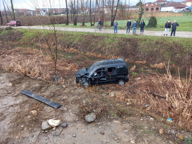 Foto - Sakarya'da kaza: Yaralılar var