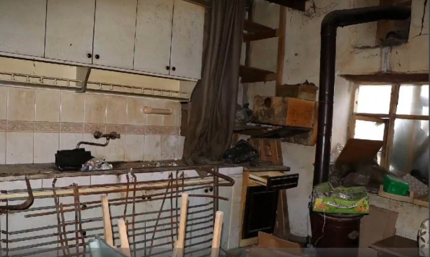 Foto - Sakarya'da şok eden ev! 4 ton çöp çıktı