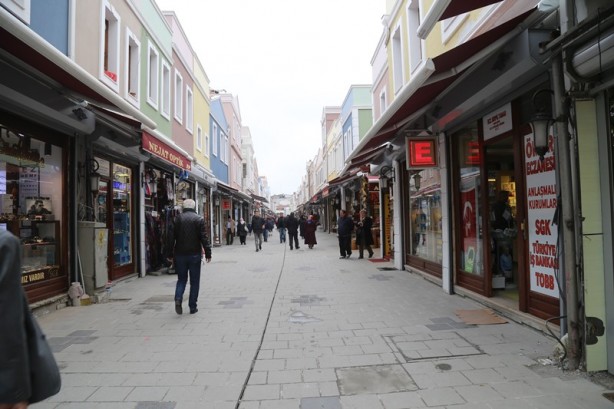 Foto - Sakarya'nın ticaret merkezi: Uzunçarşı