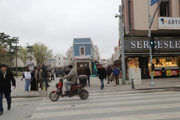 Foto - Sakarya'nın ticaret merkezi: Uzunçarşı