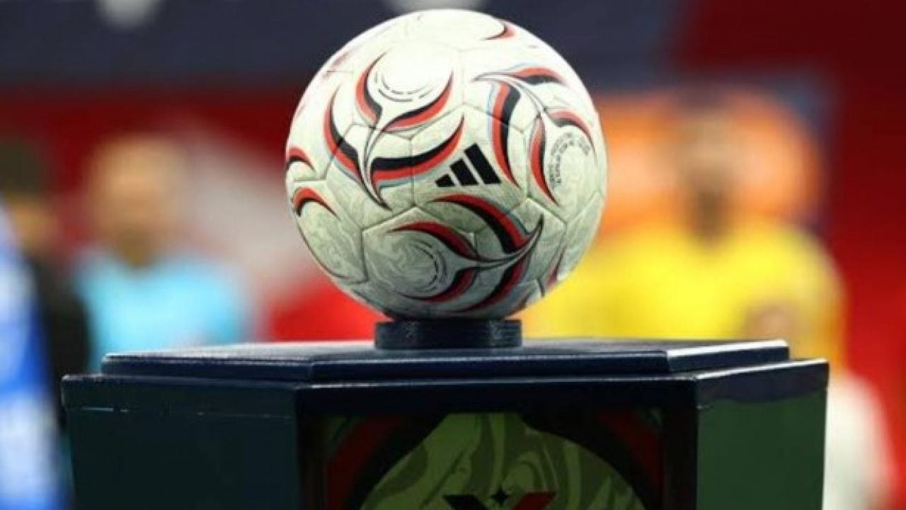 Sakatlığı sebebiyle 3 maçı kaçırmıştı! Osimhen gol krallığı yarışında yine zirvede