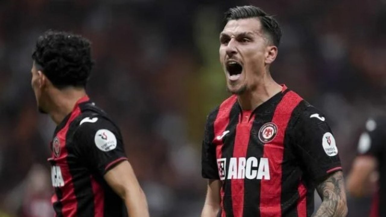 Foto - Sakatlığı sebebiyle 3 maçı kaçırmıştı! Osimhen gol krallığı yarışında yine zirvede