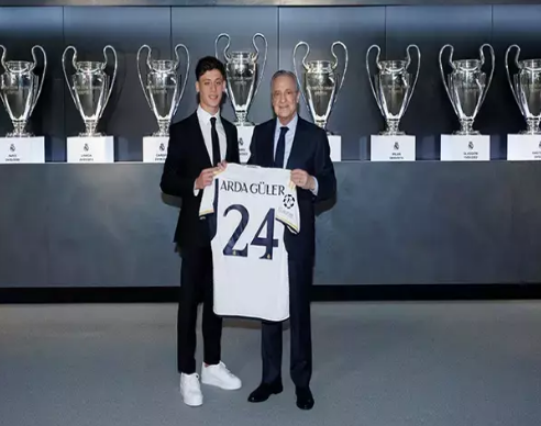 Sakatlığına meydan okudu! İnşallah iyi dönecek: Dönüşüne ilişkin tahmin!