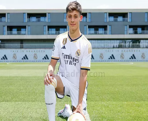 Foto - Sakatlığına meydan okudu! İnşallah iyi dönecek: Dönüşüne ilişkin tahmin!