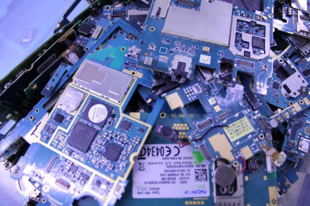 Foto - Sakın atmayın, servet sahibi olabilirsiniz! İçinde 22 ayar altın var! Hurdacılar alıp kazanıyor