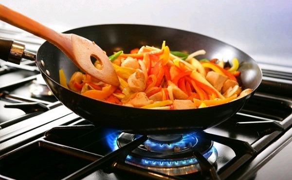 Foto - Sakın bu hatayı yapmayın! Siz de yemekleri tekrar ısıtıyor musunuz? 