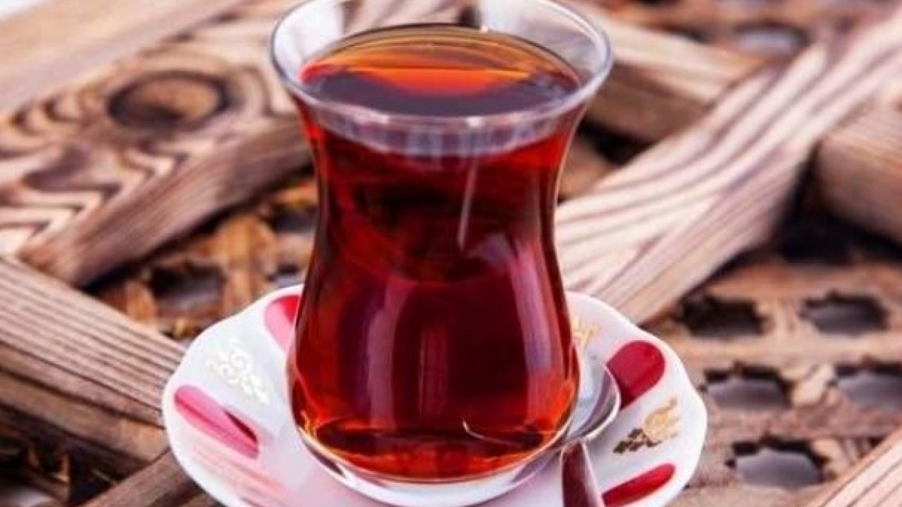 Foto - Sakın bunu yapmayın! Çayı bu şekilde demlemek kansere davetiye çıkarıyor