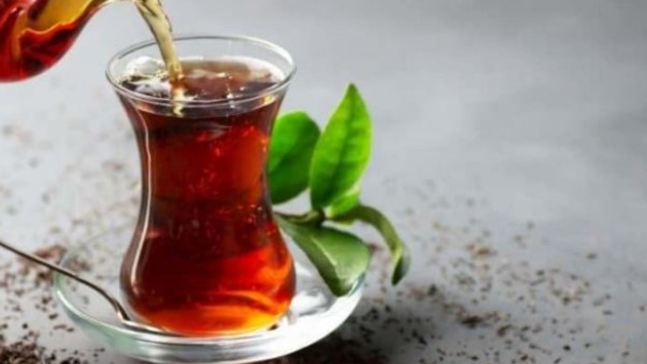 Foto - Sakın bunu yapmayın! Çayı bu şekilde demlemek kansere davetiye çıkarıyor