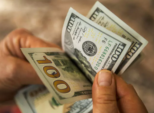 Foto - 'Sakın dolar almayın' diyen Mert Başaran'dan şok tahmin: Asgari ücret açıklandı, kur o rakamı görecek