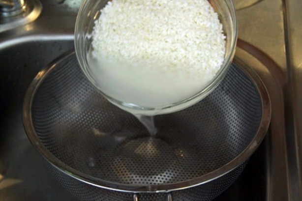 Foto - Sakın pirinci geceden suya koymadan pişirmeyin! Bakın neden...