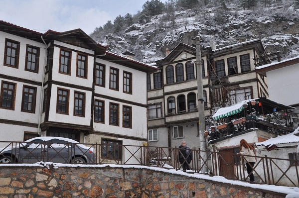 Foto - Sakin şehir beyaza büründü! Ortaya tabloluk manzaralar çıktı