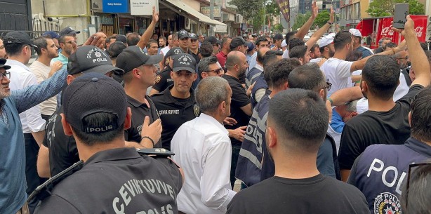 Foto - Sakız çiğneyen emniyet müdürü hakkında flaş gelişme: Gereğini yaparım