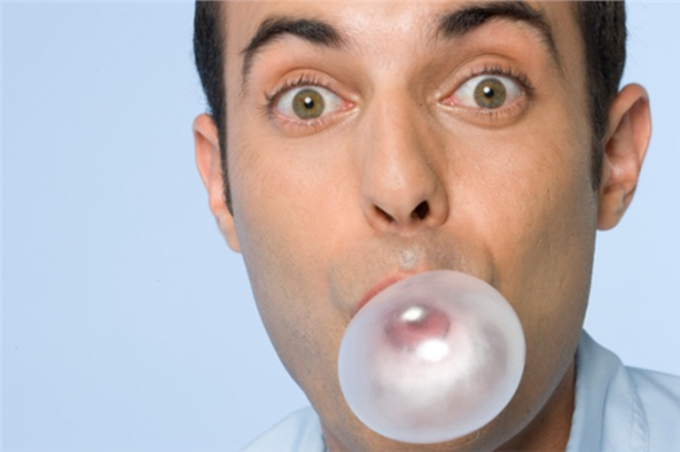 Foto - Sakız yutmak zararlı mı?