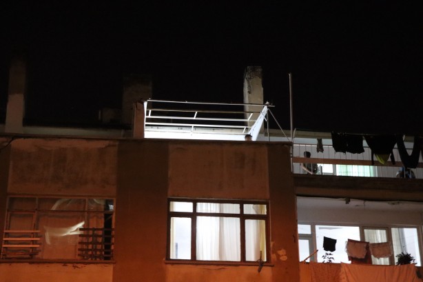 Foto - Saksıları düzeltirken canından oldu