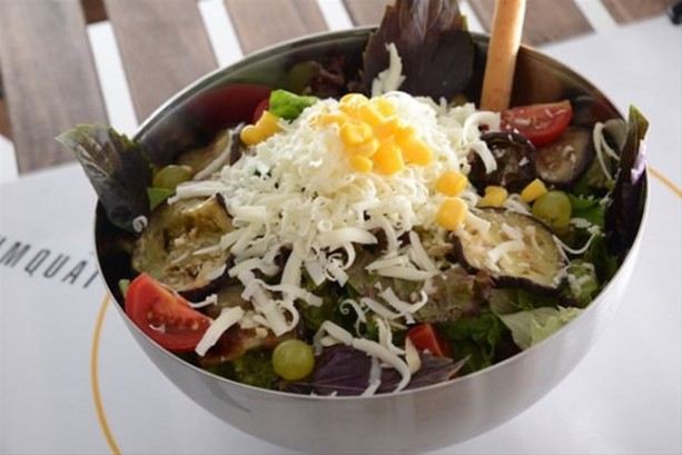 Foto - Salata yemek zayıflatır mı?