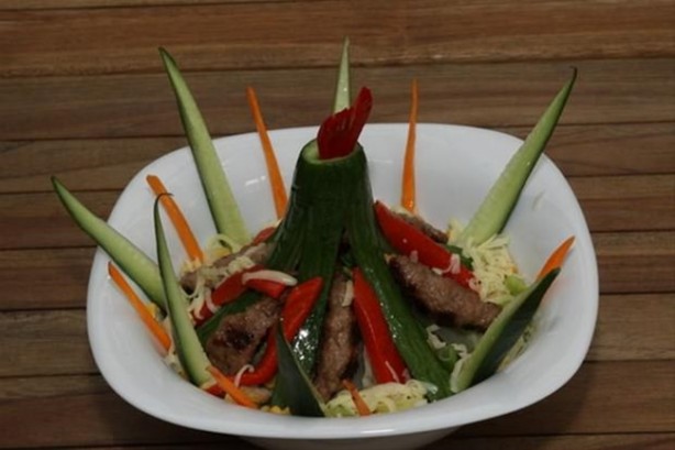 Foto - Salata yemek zayıflatır mı?