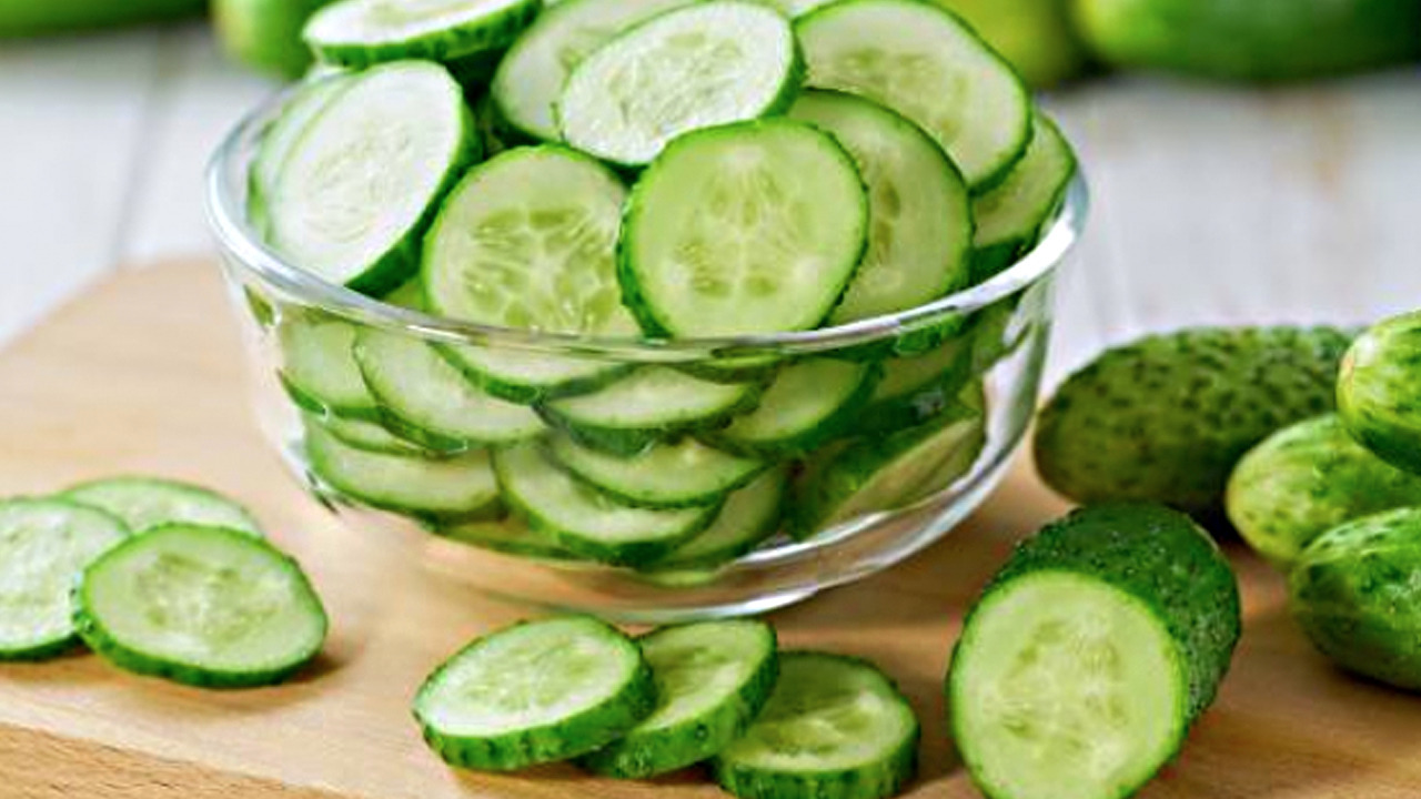 Foto - Kanser riskini azaltır! Kimse farkında değil! Efsane salatalık tarifi! 