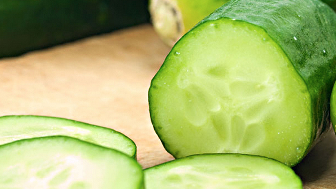 Foto - Kanser riskini azaltır! Kimse farkında değil! Efsane salatalık tarifi! 