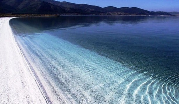 Salda Gölü'nün son hali şaşkına çevirdi! Uzman isimden çok kritik uyarı geldi