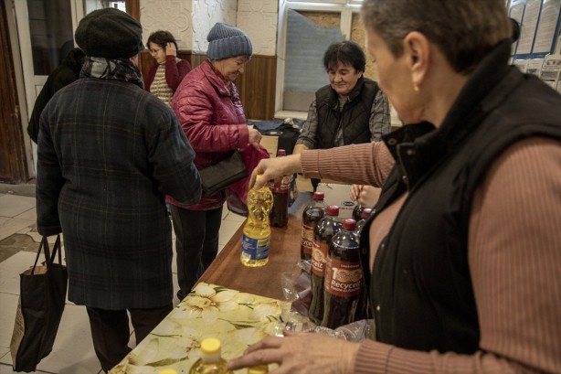 Saldırı altındaki kentte durum vahim! Yemek bulamıyorlar