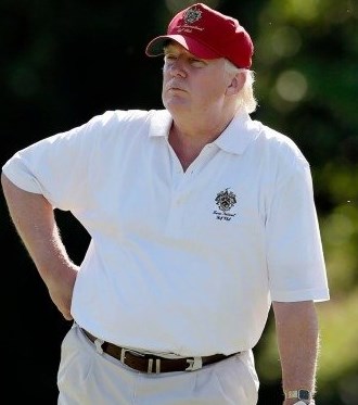 Foto - Salgın da neymiş? Golf varken! Trump’a tepki