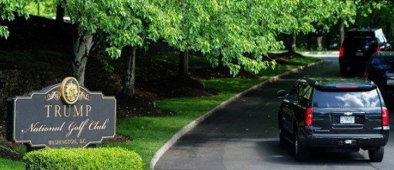 Foto - Salgın da neymiş? Golf varken! Trump’a tepki