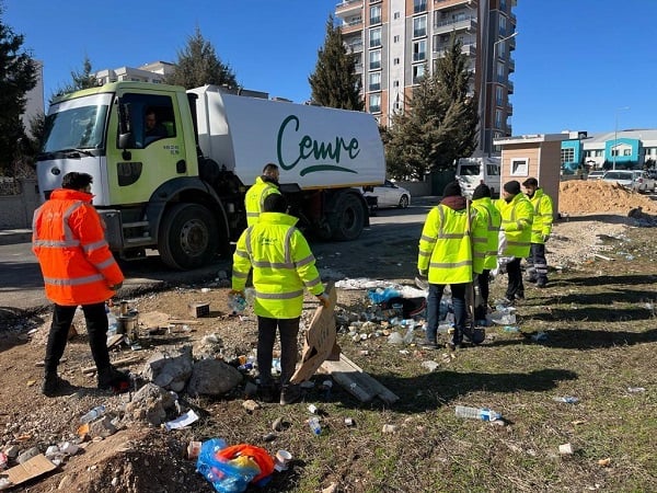Foto - Salgın hastalıkları önlemek için çalışıyorlar! AK Parti’nin "Cemre Hareketi"
