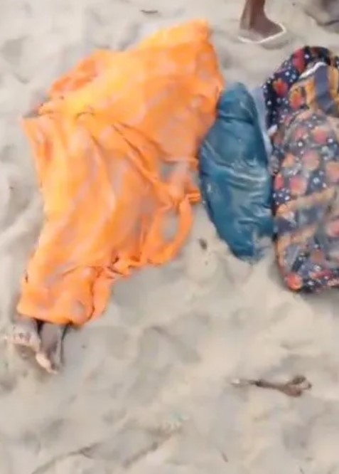 Foto - Salgından kaçıyorlardı... Feribot devrildi! 100'e yakın ölü var