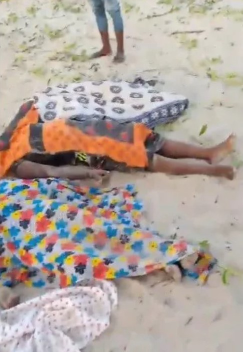 Foto - Salgından kaçıyorlardı... Feribot devrildi! 100'e yakın ölü var