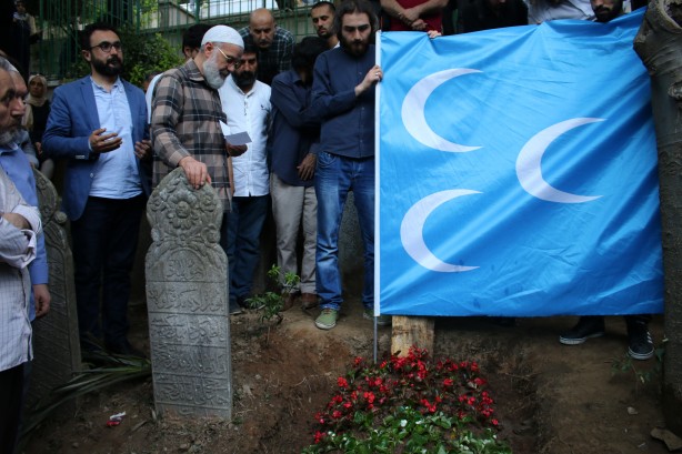 Foto - Salih Mirzabeyoğlu, son yolculuğuna uğurlandı