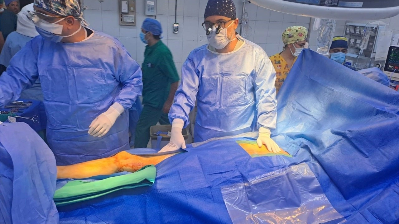 Foto - Şam'da hayat kurtaran operasyon. Sınırları aşan şifa!