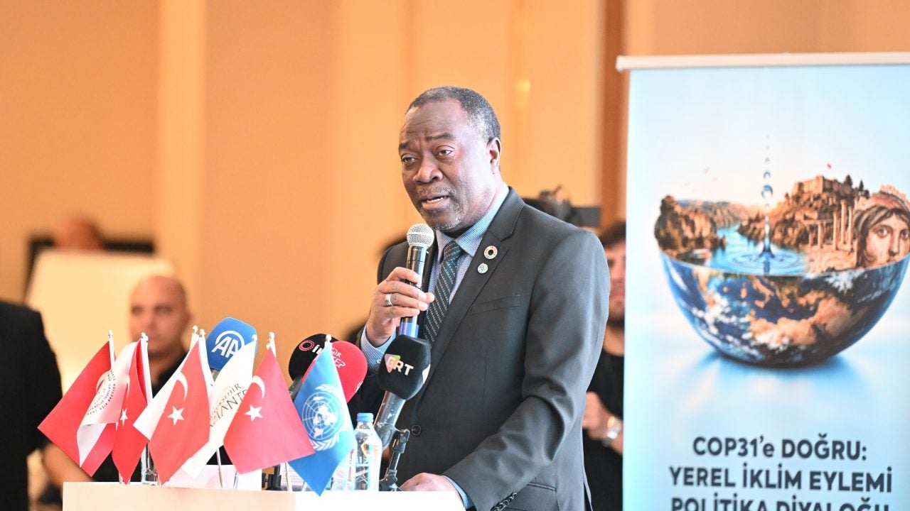 Foto - Samed Ağırbaş: Yerelde Hazır Projeler Var, Dünyanın Bu Projelere Giden Yolu Açması Gerekiyor