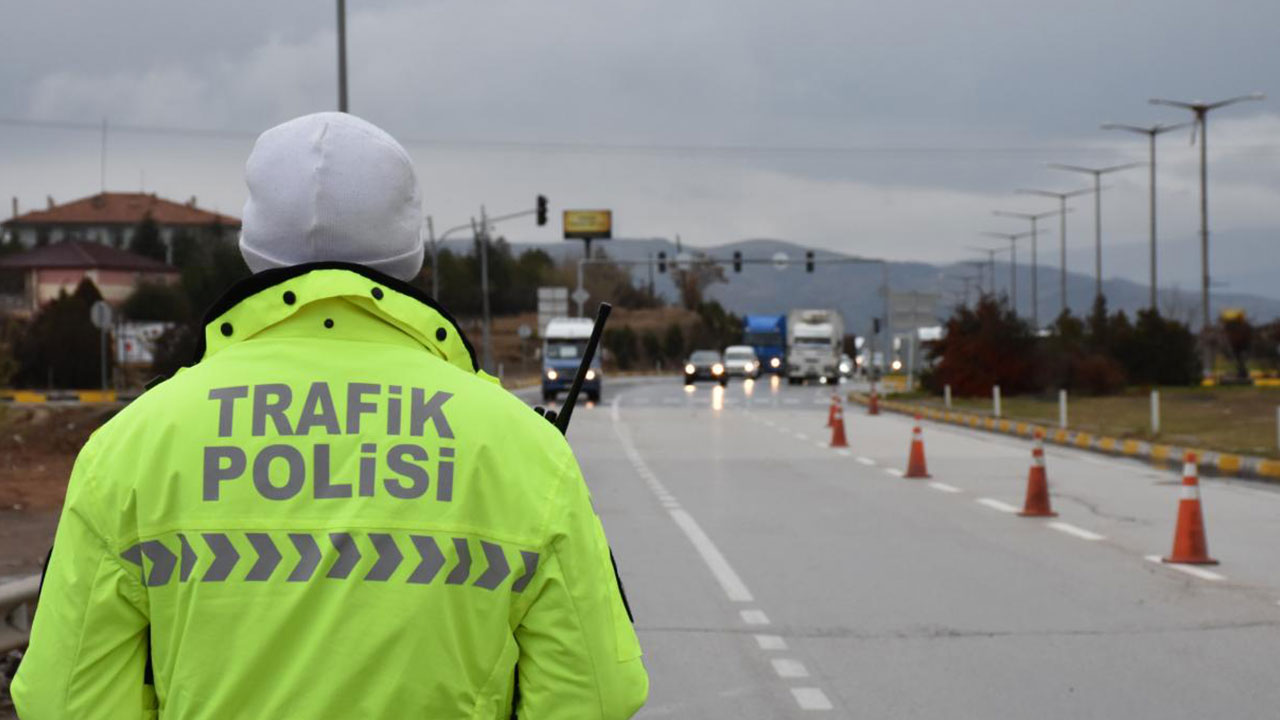 Foto - Şamil Tayyar'dan bakanlığın aldığı son karara sitem: Burada biraz tahsilat amacı var