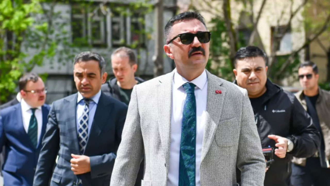 Foto - Şamil Tayyar'dan çok konuşulacak sözler: Vali Bülent Tekbıyıkoğlu’nun gözyaşları hafife alınmasın