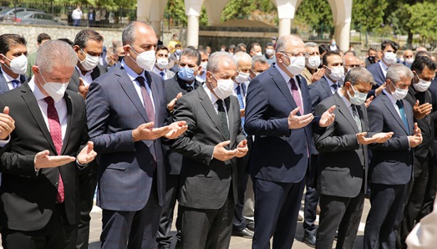 Foto - Şamil Tayyar'ın babası Hüseyin Tayyar son yolculuğuna uğurlandı