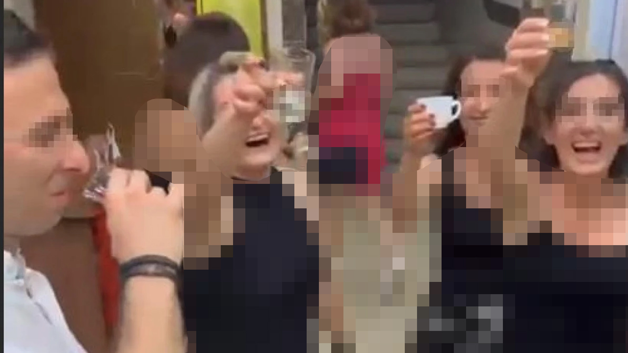 Foto - Şampanya rezaletinde yeni perde! Okul değil sanki gece kulübü