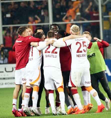 Foto - Şampiyon Galatasaray’dan taraftara bomba hediye geliyor! Yok artık…