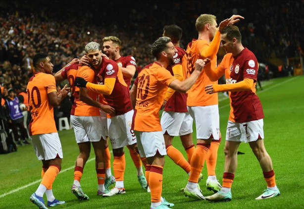 Foto - Şampiyonlar Ligi'ni kazanacak ilk Türk takımı belli oldu! Yapay zeka belirledi...