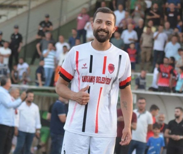 Foto - Şampiyonluğu iptal ettiren olay! Bakın Suriyeli Abdurrahman Amatör Lig'i nasıl karıştırdı