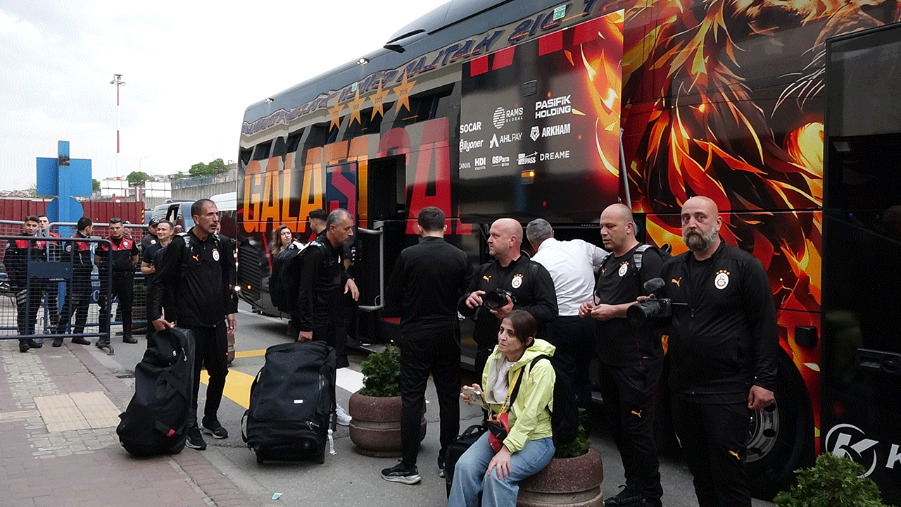 Foto - Şampiyonluk yolunda zorlu viraj! Galatasaray, Trabzon'da