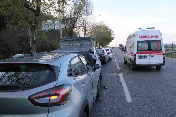 Foto - Samsun'da 7 otomobil birbirine girdi