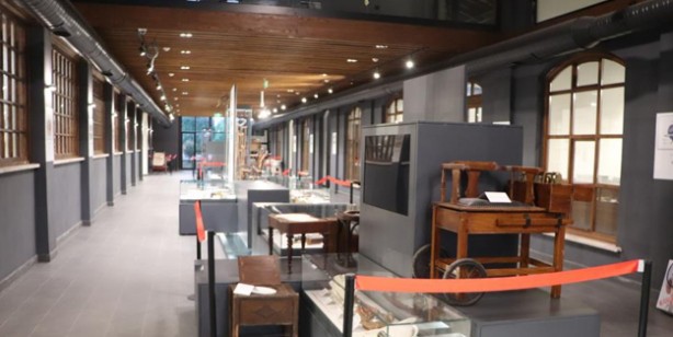 Foto - Samsun'da bu müzeye giren şaşkına dönüyor! Bu halde sergileniyorlar! Asırlık cerrahi aletler bu müzede