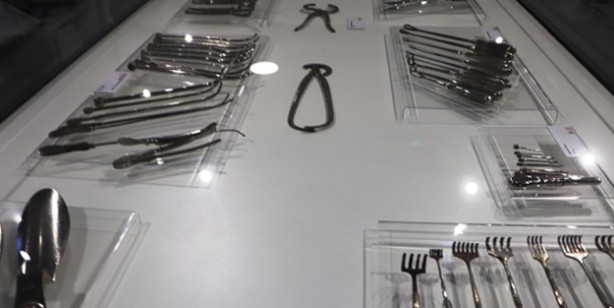 Foto - Samsun'da bu müzeye giren şaşkına dönüyor! Bu halde sergileniyorlar! Asırlık cerrahi aletler bu müzede