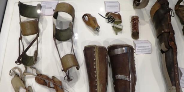 Foto - Samsun'da bu müzeye giren şaşkına dönüyor! Bu halde sergileniyorlar! Asırlık cerrahi aletler bu müzede