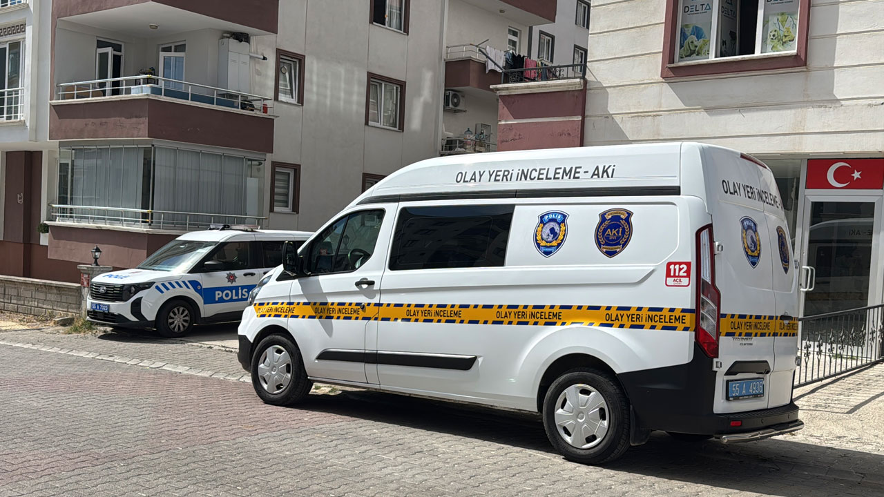 Foto - Samsun’da korkunç anlar! Genç öğrenci perde asarken pencereden düştü