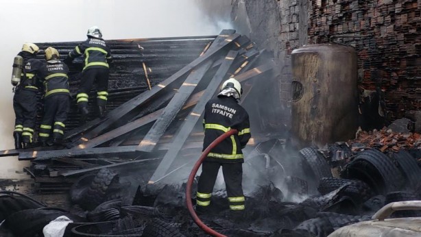 Foto - Samsun'da korkutan yangın!