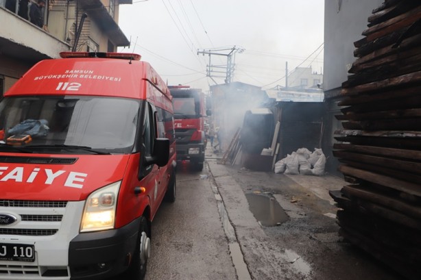 Foto - Samsun'da panik! Soba patladı