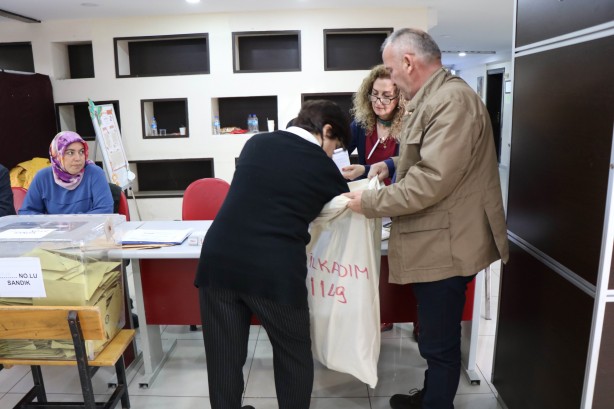 Foto - Samsun’da sandıklar kapandı, oy sayımına başlandı